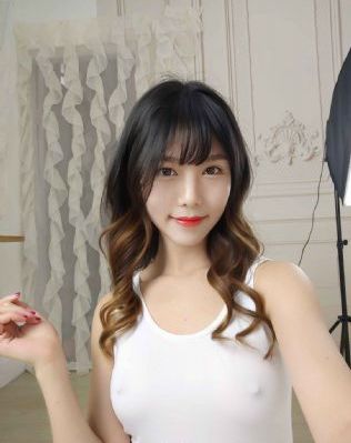 尤里与露珠_720HD在线观看